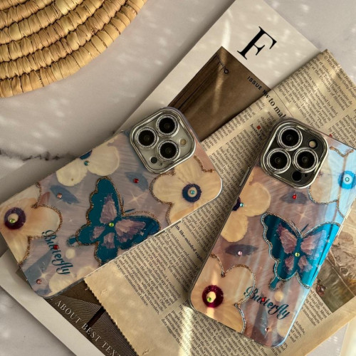   ‌‌Butterfly Cover for iPhone 14 Pro